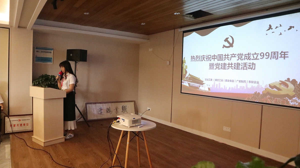 嘉友喜迎畫(huà)展 (2)