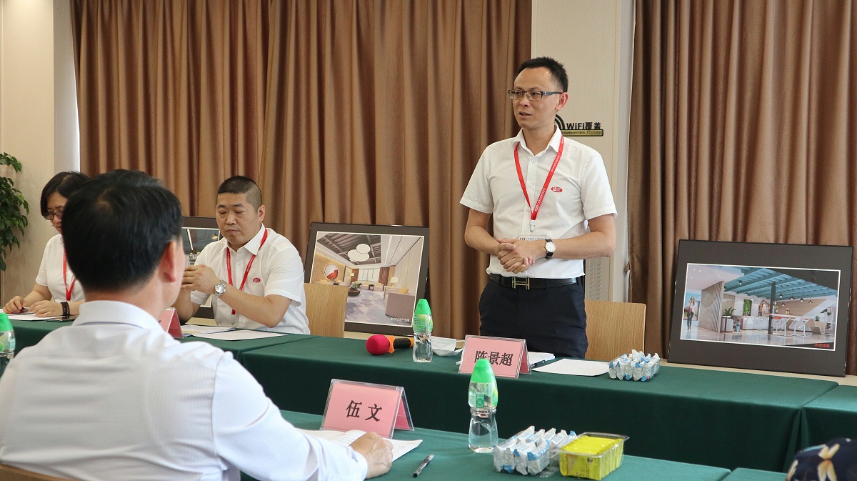 嘉友總經(jīng)理介紹公司的發(fā)展歷程