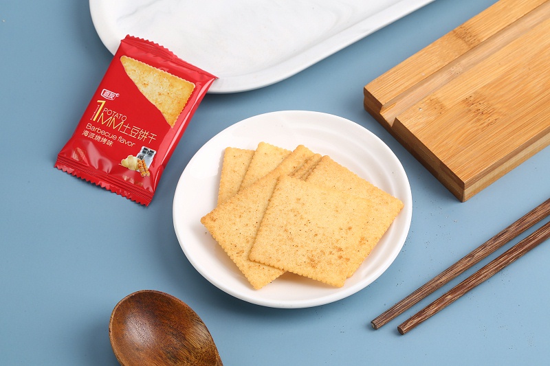 【嘉友1MM土豆餅干燒烤味/醬油味】像紙一樣薄的小餅干，脆不可擋~