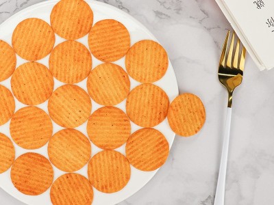 清新與嗆辣的味覺(jué)融匯——青瓜芥末味燃脆薯片