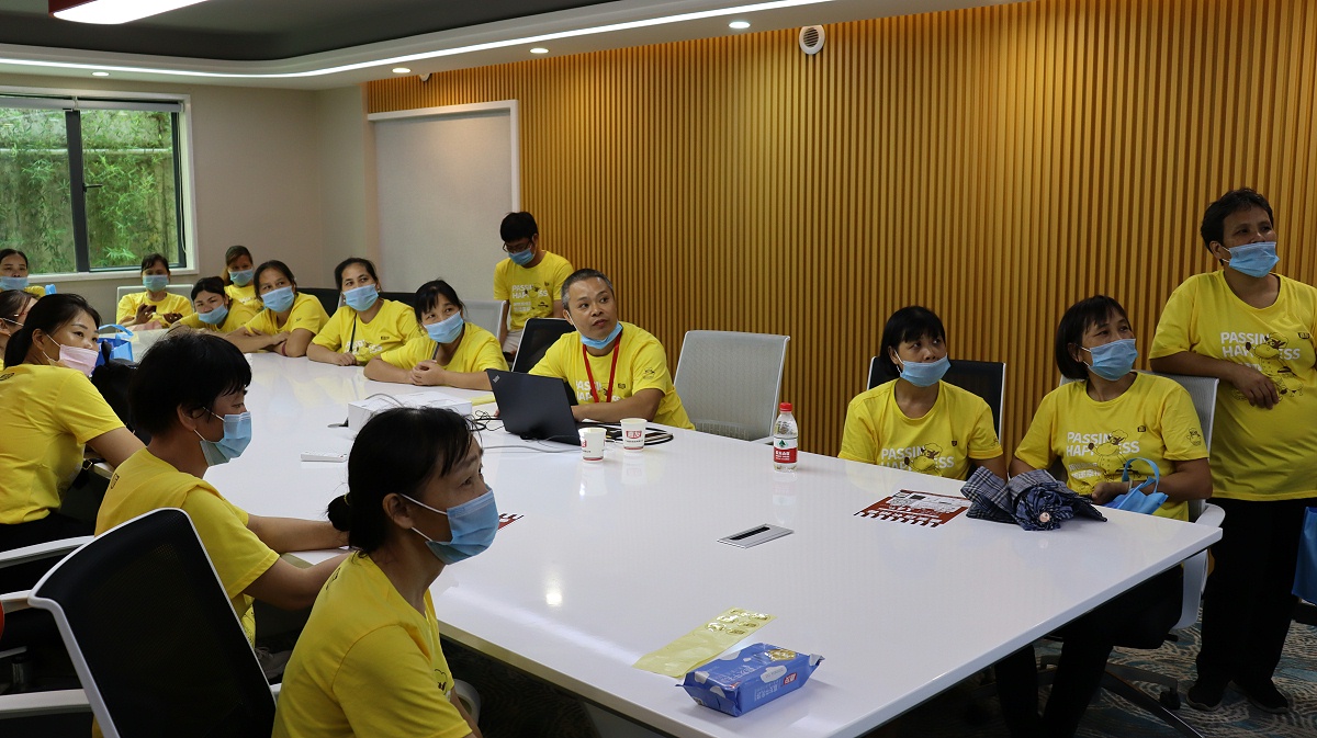 嘉友微商城活動(dòng)現(xiàn)場指導(dǎo) (4)