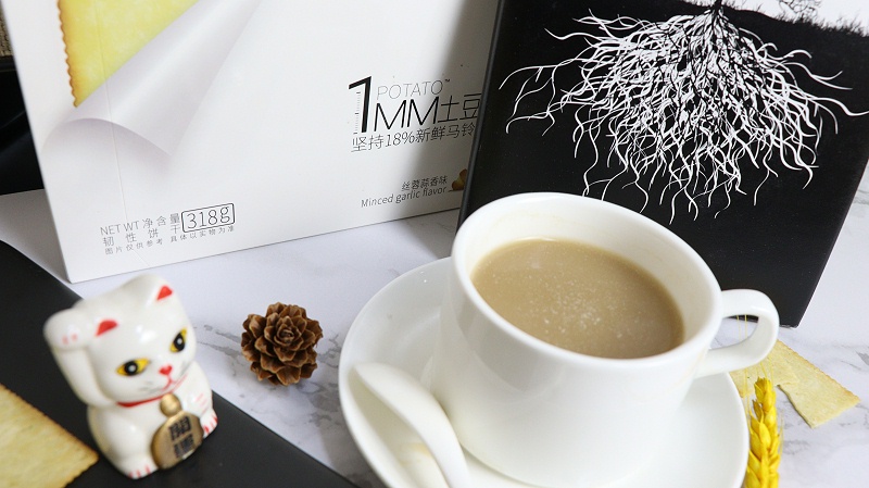 枯燥的午后時(shí)光嘴饞了？嘉友1MM土豆餅干滿足你