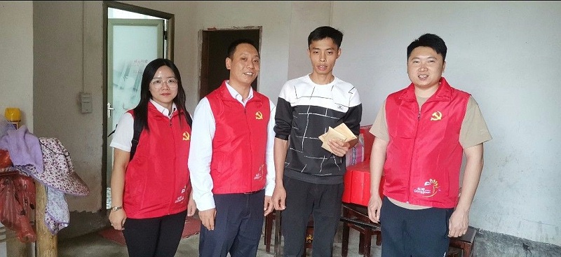 嘉人力所能及獻(xiàn)愛(ài)心，接力困難員工攜手共濟(jì) (3)