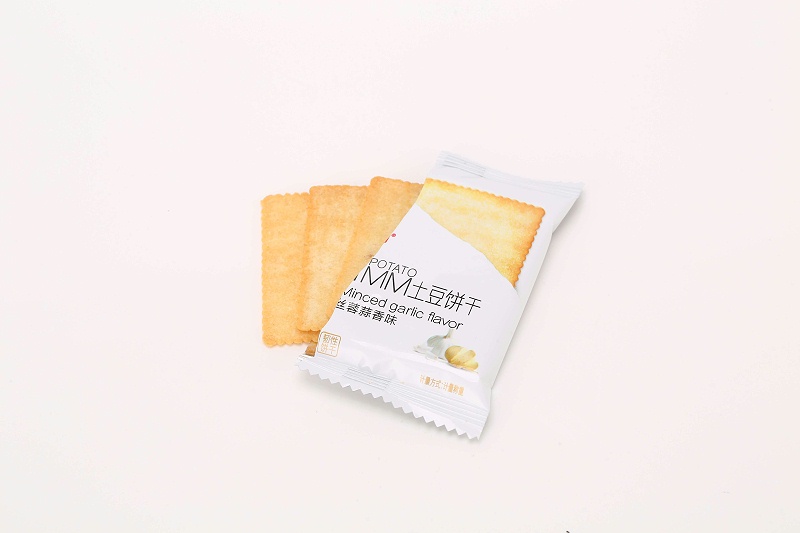 一片一片停不下來的土豆小餅干！薄、香、脆讓人流連忘返