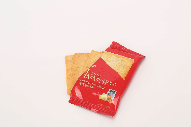 一片一片停不下來的土豆小餅干！薄、香、脆讓人流連忘返