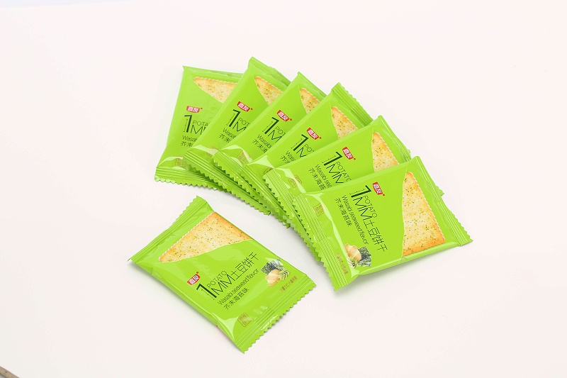 一片一片停不下來的土豆小餅干！薄、香、脆讓人流連忘返