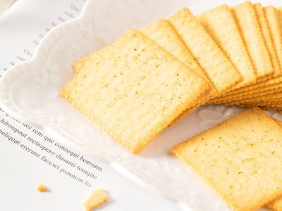 口口脆！ 只有1MM厚的土豆餅干，吃起來像薯片