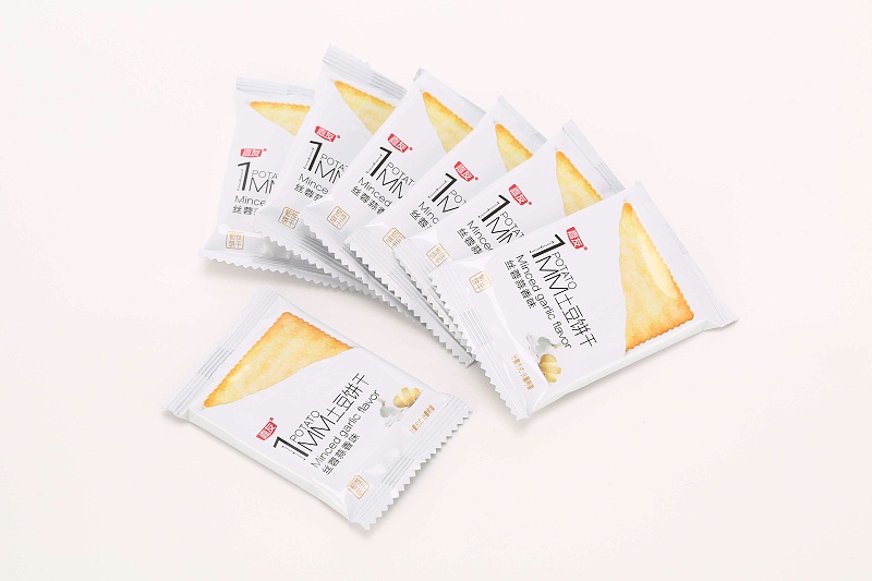 一片一片停不下來的土豆小餅干！薄、香、脆讓人流連忘返